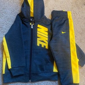 2pc Nike Sweatsuit